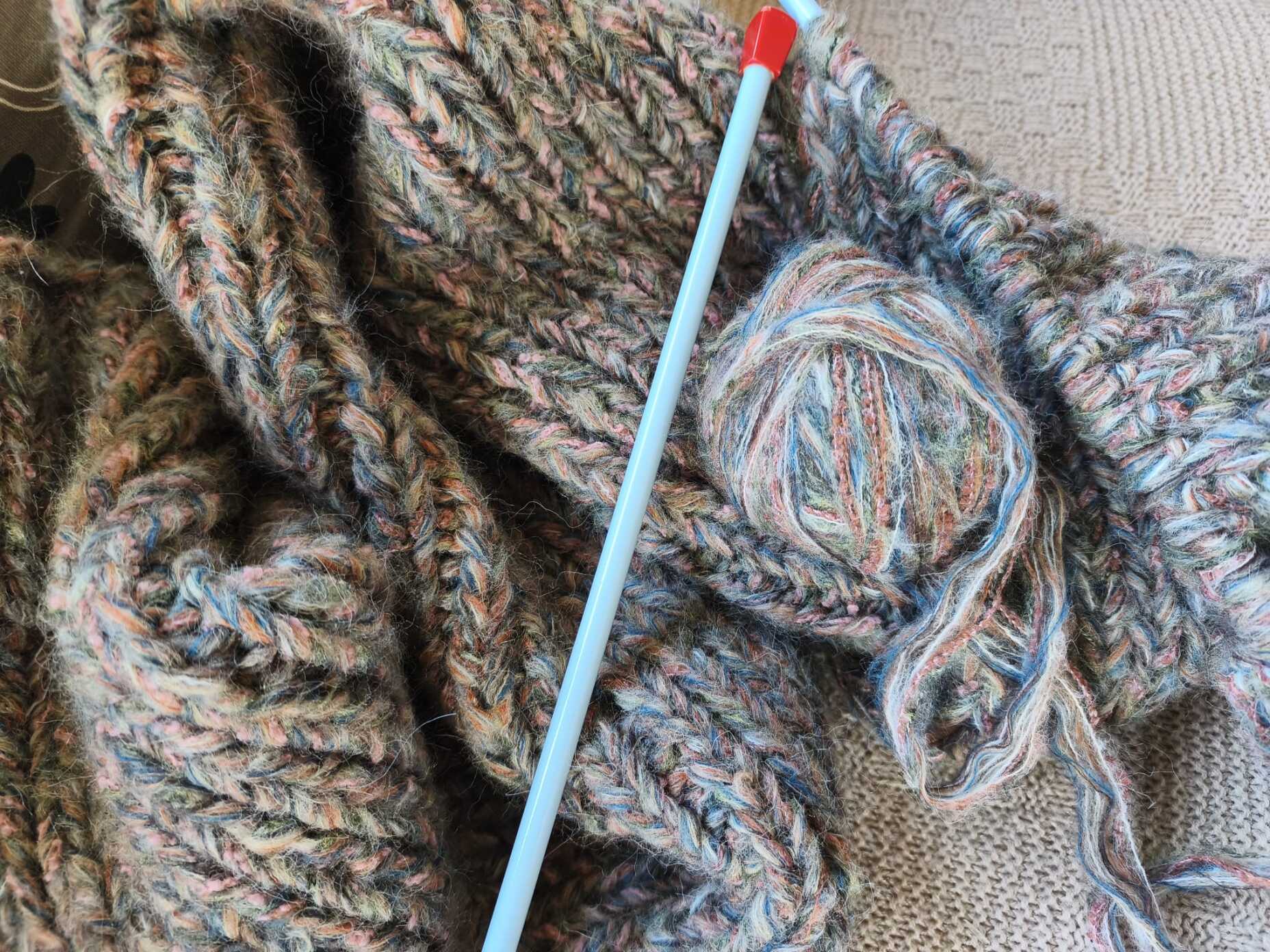 Vine a teixir a la Llacuna. Trobada oberta amb el grup de teixidores de la Llacuna