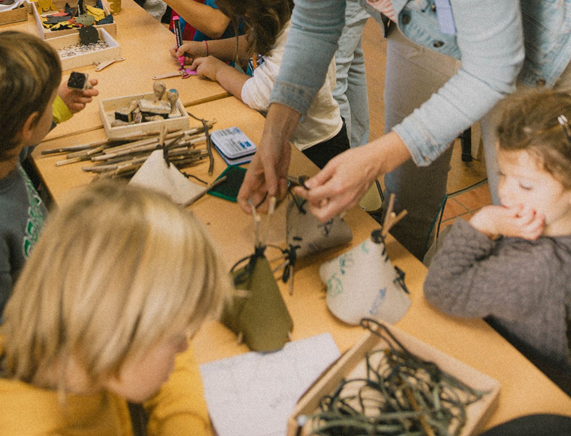 Taller Jo vull ser artesà! - Crea figures amb pell