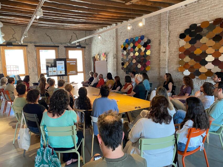 Bona acollida de la primera trobada presencial entre artesans i empreses de l’Anoia 